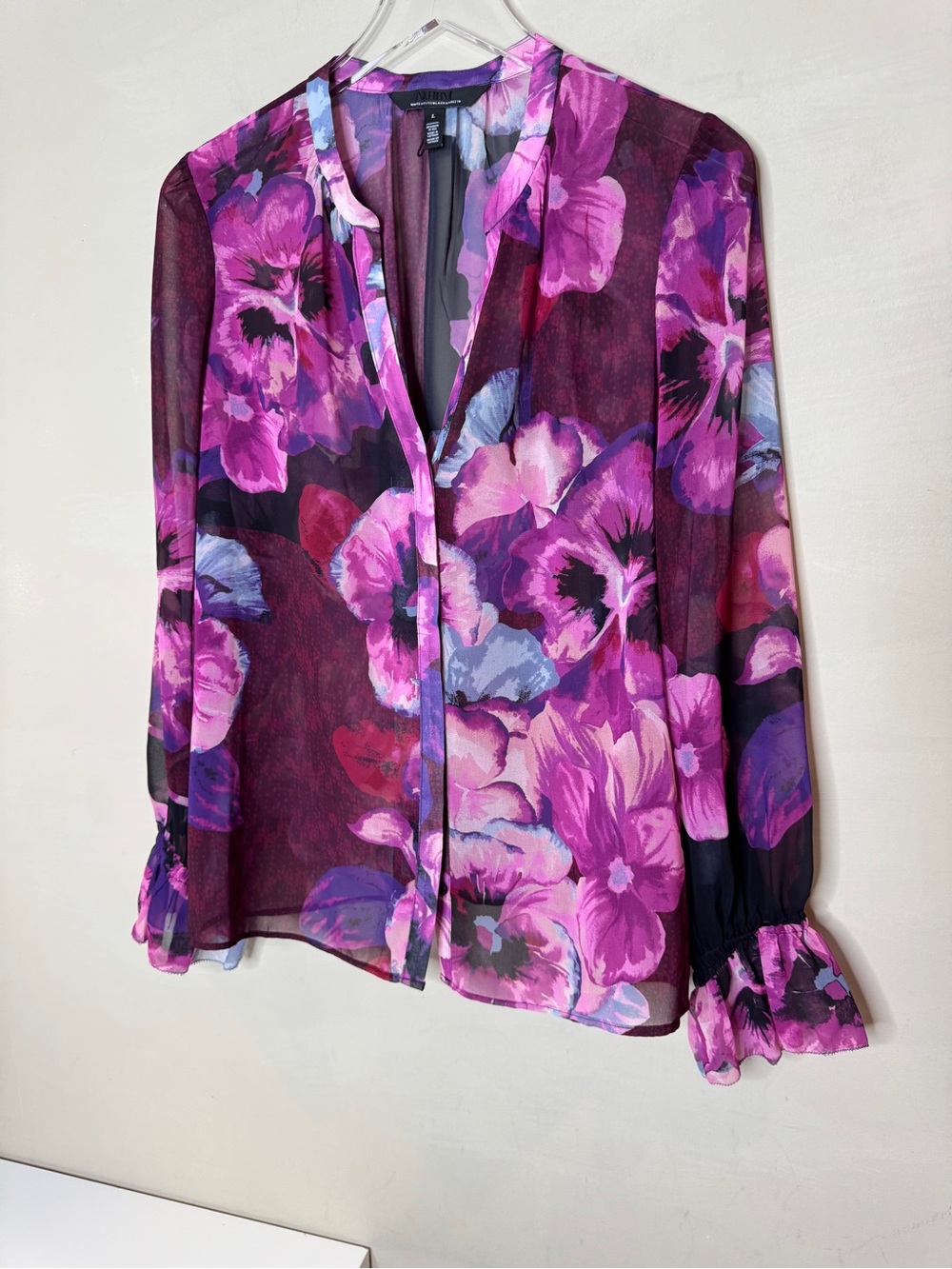 White House Black Market Floral Sheer Blouse Large Purple Pink V-Neck Ruffle Cuf - Picture 4 of 10